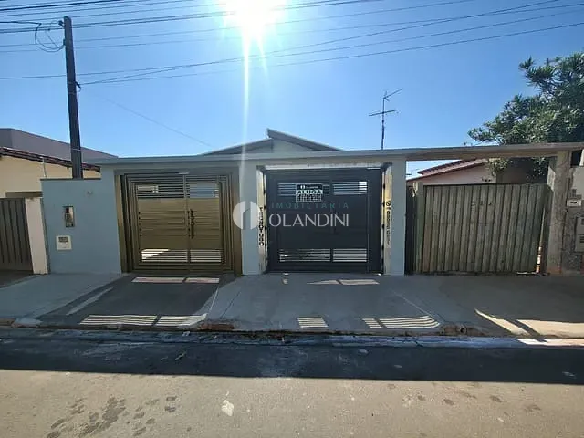 Casa 2 quartos e 1 banheiro, para alugar, no bairro Jardim Arrivabene em Artur Nogueira