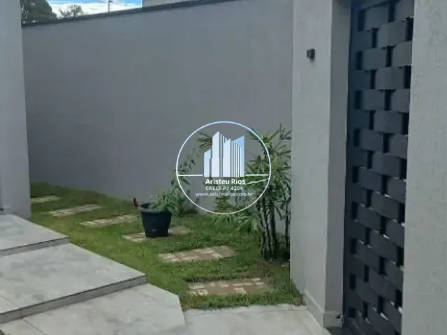 Casa com 271m² 3 quartos e 2 banheiros, à venda, no bairro Parque Real em Pouso Alegre