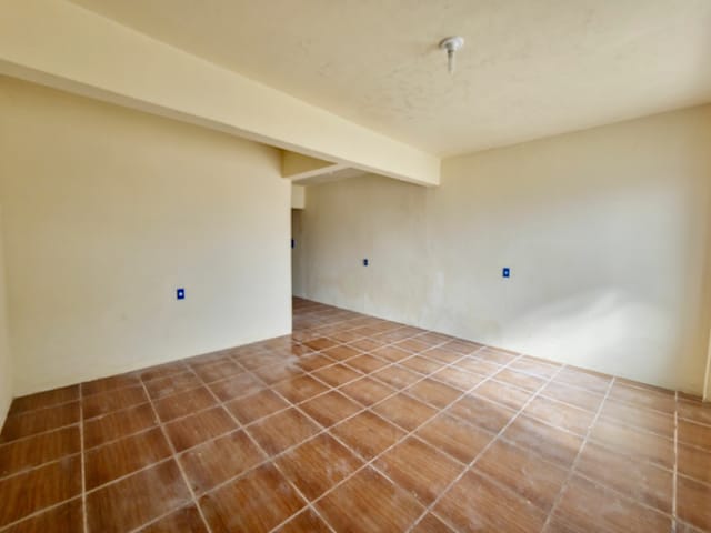 Casa com 150m² 2 quartos e 1 banheiro, à venda, no bairro Areal em Pelotas