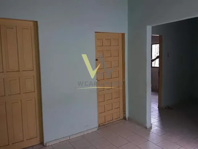 Casa 2 quartos e 1 banheiro, à venda, no bairro Vila Santa Isabel em Anápolis