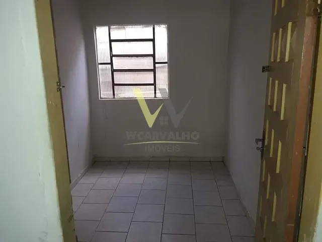 Casa 2 quartos e 1 banheiro, à venda, no bairro Vila Santa Isabel em Anápolis