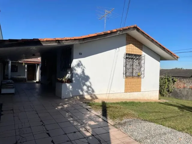 Casa com 405m² 3 quartos e 1 banheiro, à venda, no bairro Atuba em Pinhais