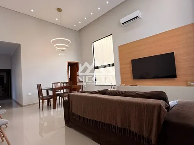 Casa com 360m² 3 quartos e 3 banheiros, à venda, no bairro Pontal de Santa Marina em Caraguatatuba