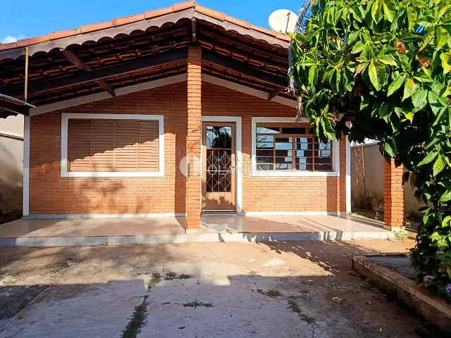 Casa com 300m² 2 quartos e 1 banheiro, para alugar, no bairro Parque das Paineiras em Artur Nogueira