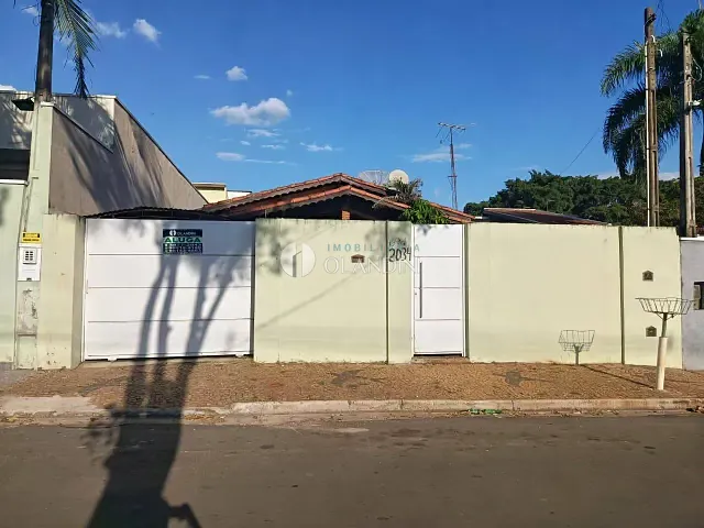 Casa com 300m² 2 quartos e 1 banheiro, para alugar, no bairro Parque das Paineiras em Artur Nogueira