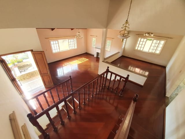 Casa com 973m² 4 quartos e 5 banheiros, à venda, no bairro Condomínio Nova São Paulo em Itapevi