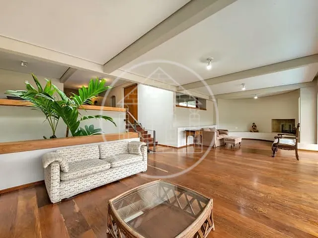 Casa com 1331m² 5 quartos e 2 banheiros, à venda, no bairro Paineiras do Morumbi em São Paulo