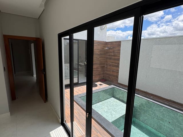 Casa com 200m² 3 quartos e 3 banheiros, à venda, no bairro Jardim Beira Rio em Teixeira de Freitas