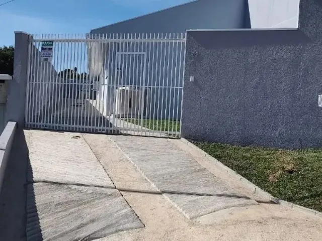 Casa 2 quartos e 1 banheiro, para alugar, no bairro Vista Alegre em Curitiba