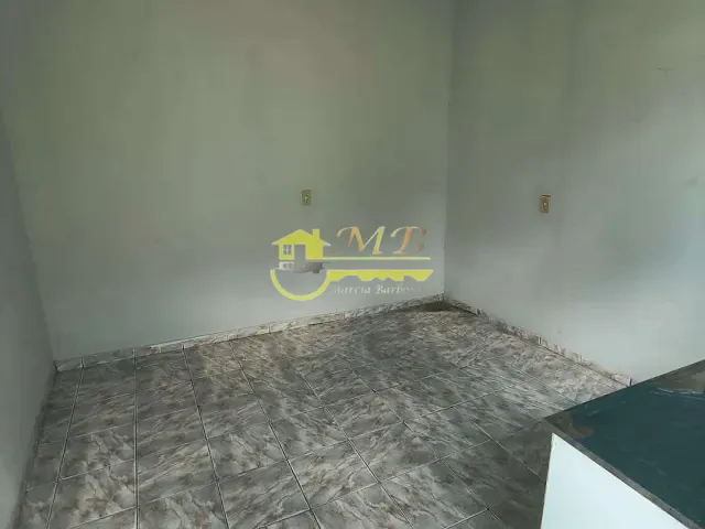 Casa 2 quartos e 1 banheiro, para alugar, no bairro Jardim Campos Elíseos em Campinas