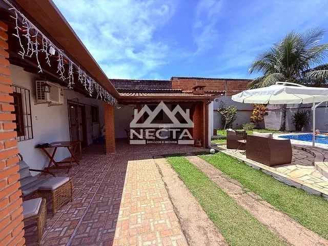 Casa com 500m² 2 quartos e 1 banheiro, à venda, no bairro Massaguaçu em Caraguatatuba