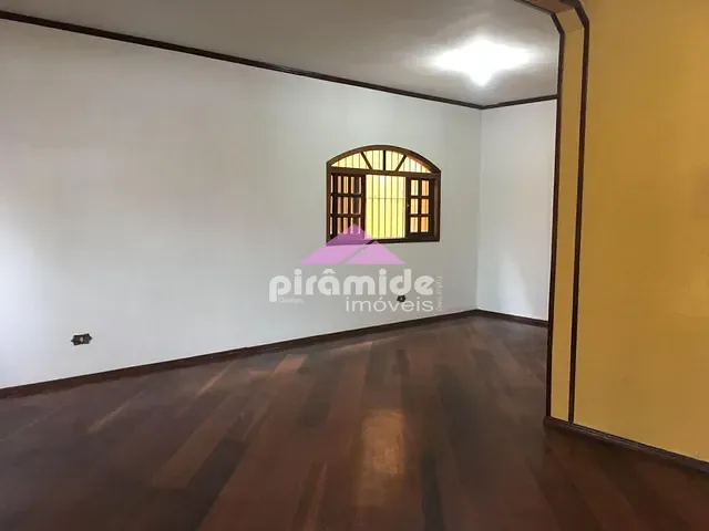Casa com 250m² 3 quartos e 3 banheiros, à venda, no bairro Jardim Altos de Santana em São José dos Campos