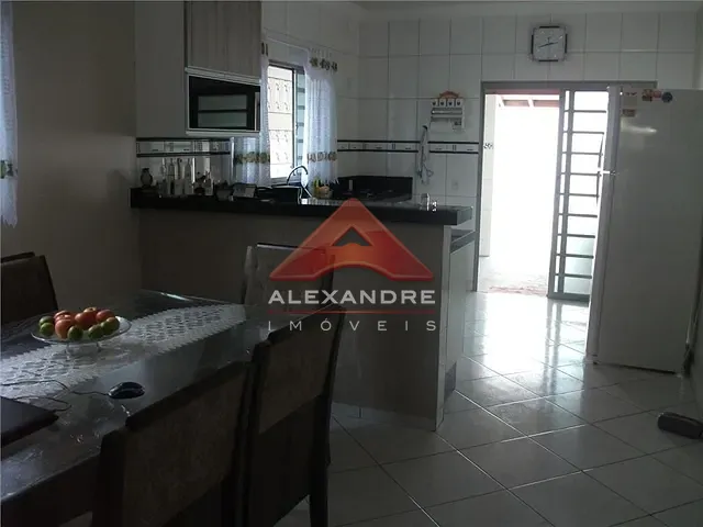 Casa com 150m² 3 quartos e 2 banheiros, à venda, no bairro Jardim Valparaíba em São José dos Campos