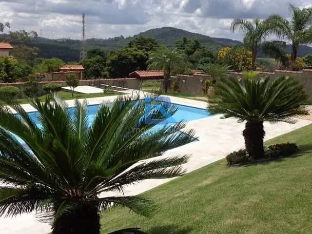 Casa com 1045m² 4 quartos e 3 banheiros, à venda, no bairro Parque São Gabriel em Itatiba