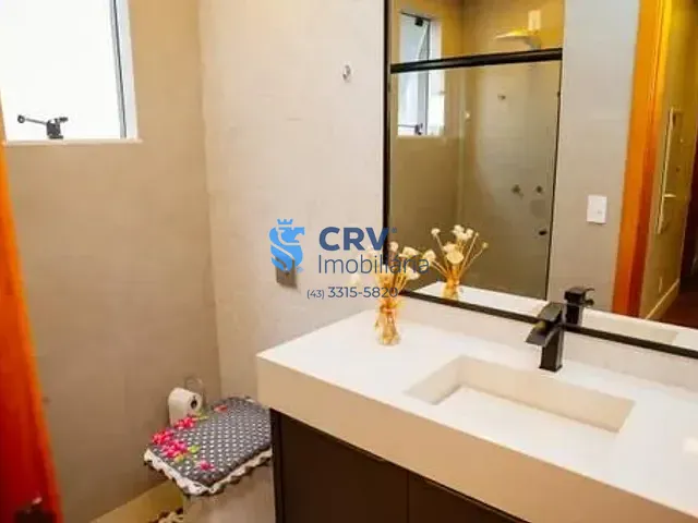 Casa com 390m² 5 quartos e 2 banheiros, à venda, no bairro Lago Parque em Londrina