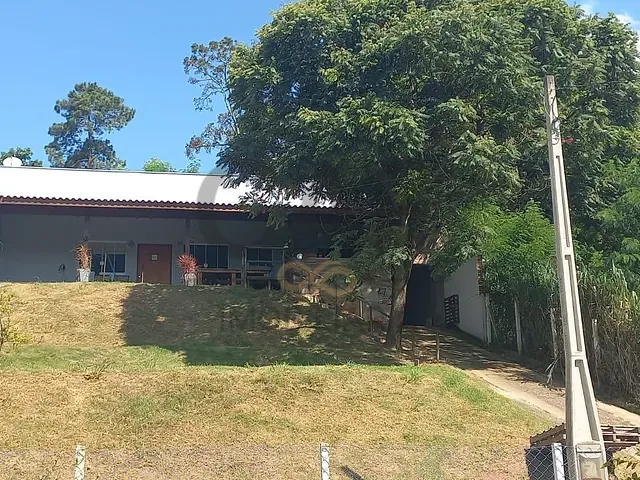 Casa com 672m² 3 quartos e 3 banheiros, à venda, no bairro Terras da Capela de Santo Antônio em Jaguariúna