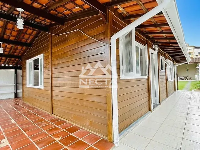 Casa com 342m² 3 quartos e 2 banheiros, à venda, no bairro Toninhas em Ubatuba