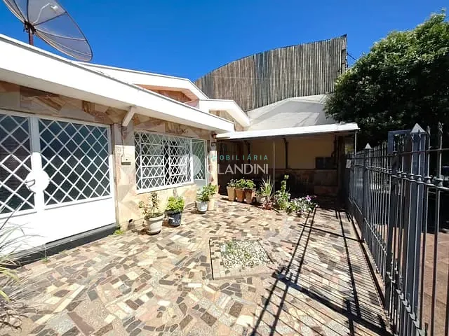 Casa com 256m² 3 quartos e 3 banheiros, à venda, no bairro Jardim Bela Vista em Cosmópolis