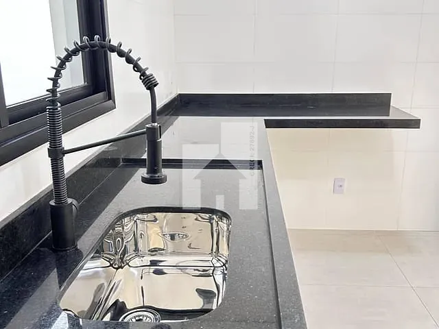 Casa com 150m² 3 quartos e 3 banheiros, à venda, no bairro Jardim Celeste em Jundiaí