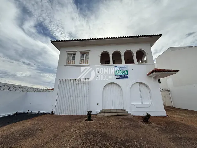 Casa para alugar, no bairro Centro em Uberaba