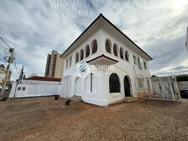 Casa para alugar, no bairro Centro em Uberaba