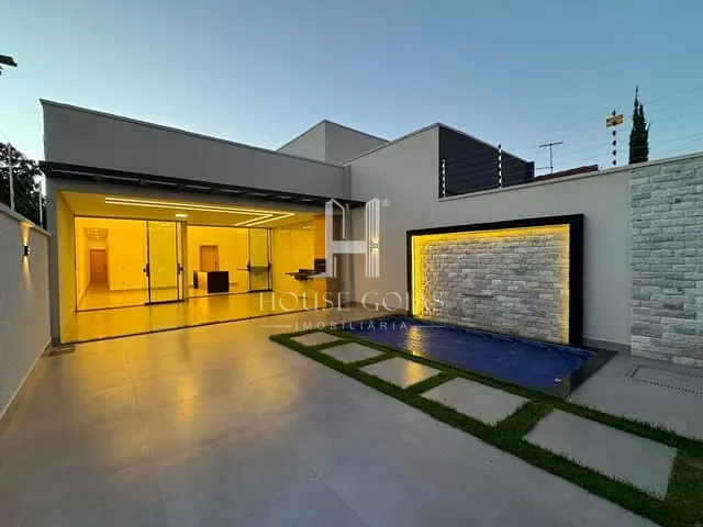 Casa com 210m² 3 quartos e 4 banheiros, à venda, no bairro Recreio Panorama em Goiânia