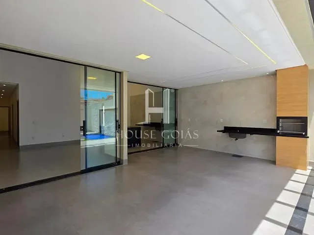 Casa com 210m² 3 quartos e 4 banheiros, à venda, no bairro Recreio Panorama em Goiânia