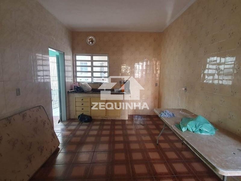 Casa para alugar com 3 quartos, 309m² - Foto 8