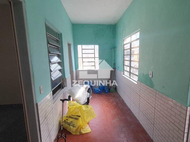 Casa para alugar com 3 quartos, 309m² - Foto 10