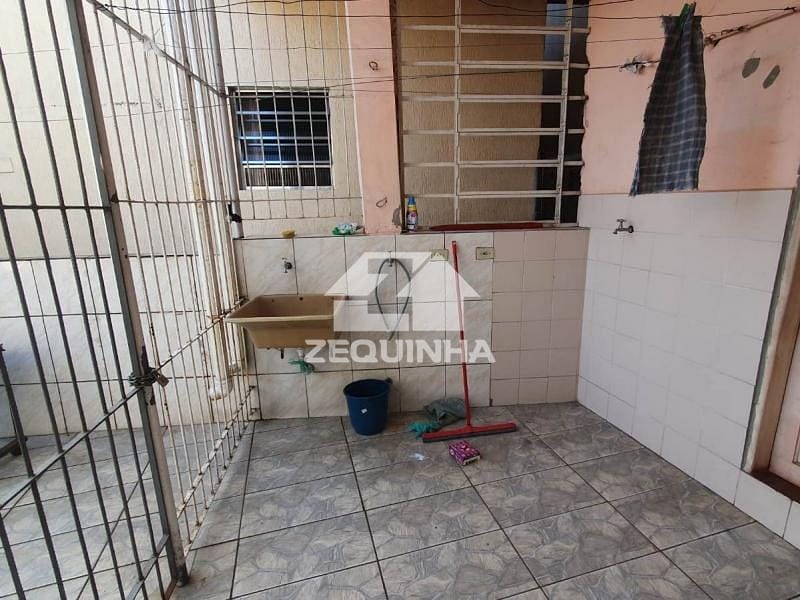 Casa para alugar com 3 quartos, 309m² - Foto 13