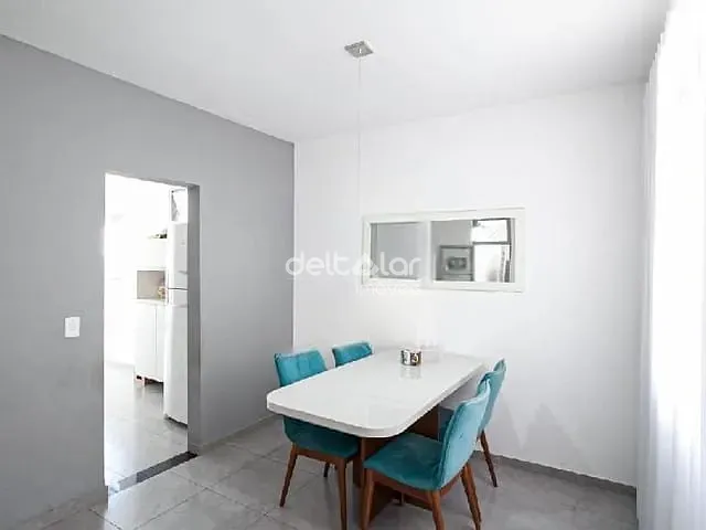 Casa com 220m² 3 quartos e 3 banheiros, à venda, no bairro Santa Mônica em Belo Horizonte