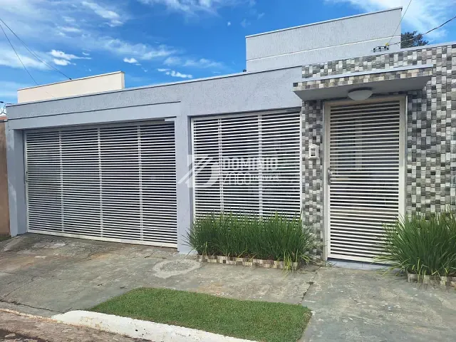 Casa 2 quartos e 2 banheiros, à venda, no bairro Vila Arquelau em Uberaba