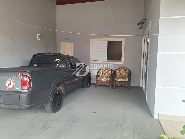 Casa 2 quartos e 2 banheiros, à venda, no bairro Vila Arquelau em Uberaba