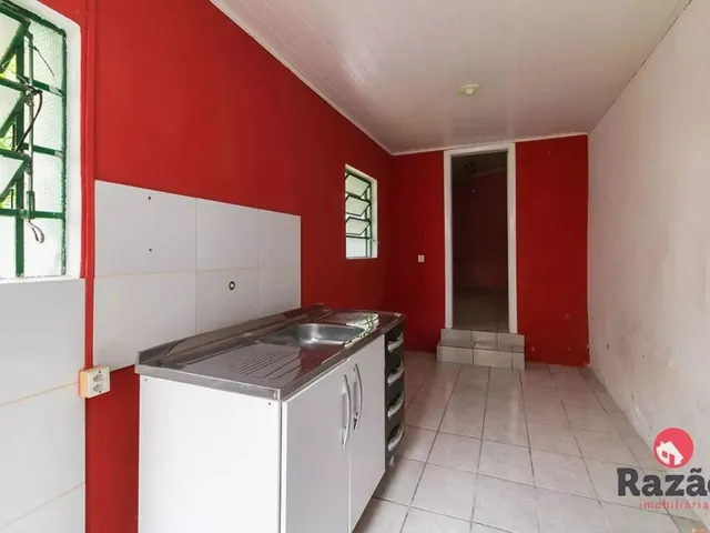 Casa 4 quartos e 2 banheiros, para alugar, no bairro Vila Izabel em Curitiba