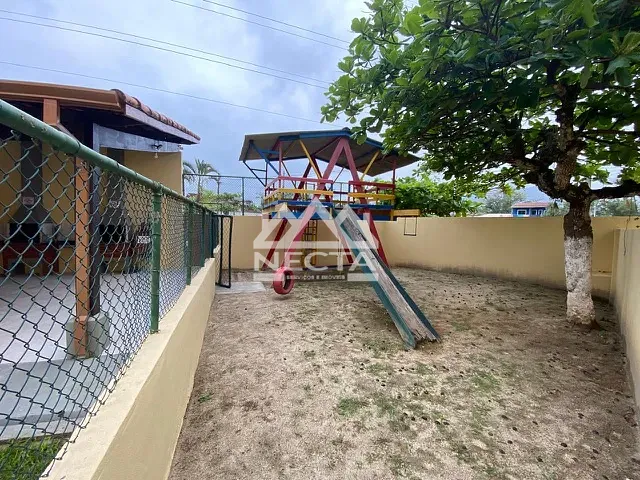 Casa com 76m² 2 quartos e 2 banheiros, à venda, no bairro Sapé em Ubatuba