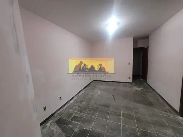 Casa com 595m² 3 quartos e 3 banheiros, para alugar, no bairro Parque das Universidades em Campinas