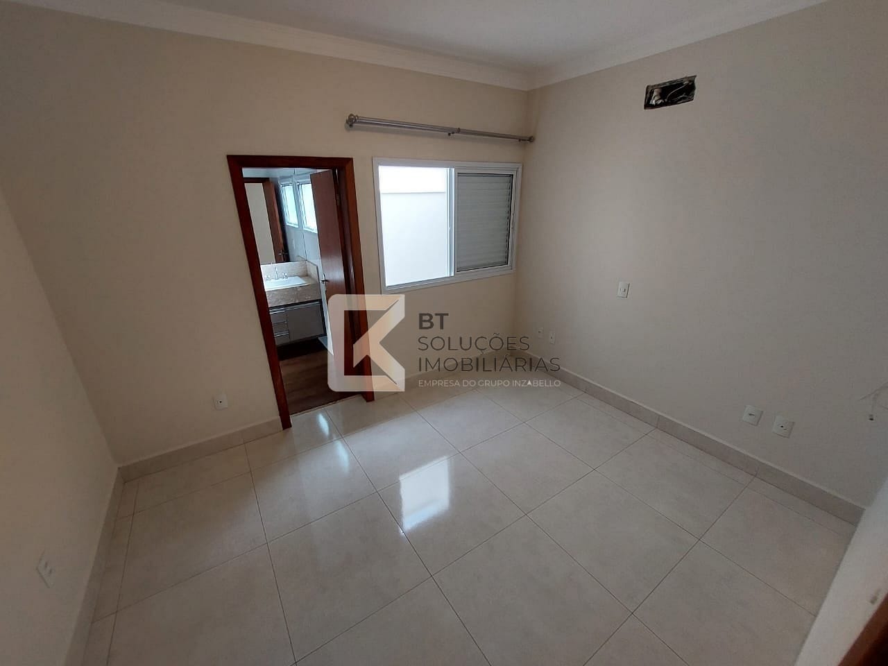 Casa para alugar com 3 quartos, 190m² - Foto 17