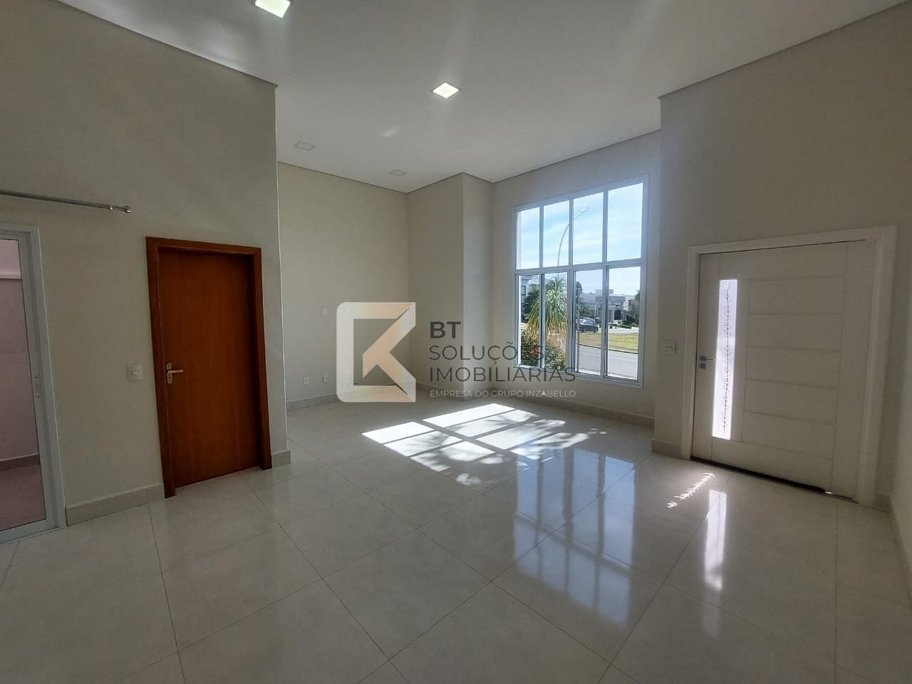Casa para alugar com 3 quartos, 190m² - Foto 4