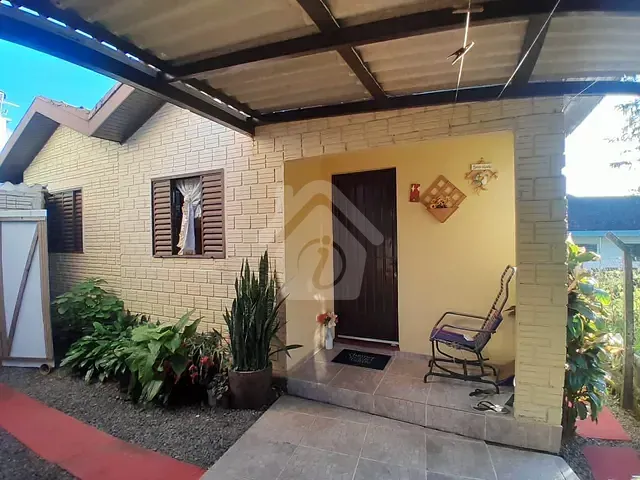 Casa 2 quartos e 1 banheiro, para alugar, no bairro Teutônia em Teutônia
