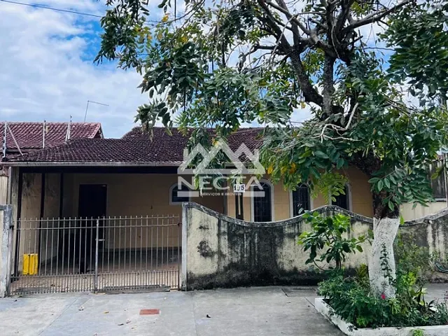 Casa com 250m² 3 quartos e 1 banheiro, à venda, no bairro Poiares em Caraguatatuba
