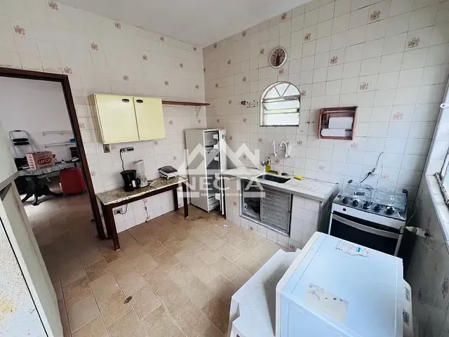 Casa com 250m² 3 quartos e 1 banheiro, à venda, no bairro Poiares em Caraguatatuba