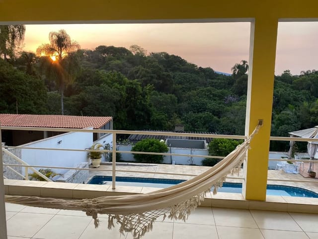 Casa com 495m² 5 quartos e 4 banheiros, à venda, no bairro Parque Dom Henrique em Cotia