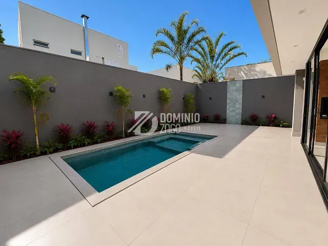 Casa 3 quartos e 5 banheiros, à venda, no bairro Recreio dos Bandeirantes em Uberaba