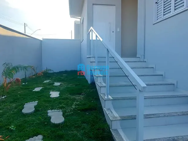 Casa 3 quartos e 3 banheiros, à venda, no bairro Jardim Ouro Verde em Guaxupé