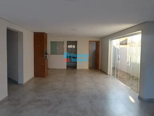 Casa 3 quartos e 3 banheiros, à venda, no bairro Jardim Ouro Verde em Guaxupé