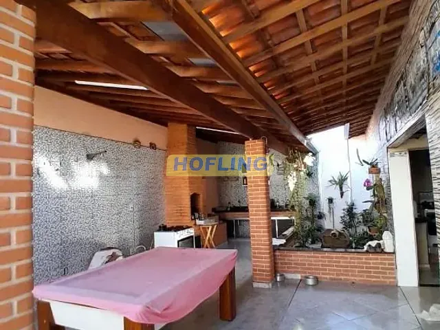 Casa com 250m² 3 quartos e 3 banheiros, à venda, no bairro Jardim Novo em Rio Claro