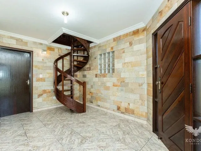 Casa com 403m² 5 quartos e 3 banheiros, para alugar, no bairro Santa Felicidade em Curitiba
