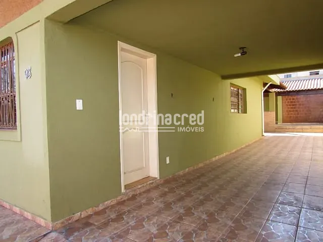 Casa com 280m² 3 quartos e 2 banheiros, à venda, no bairro Leonor em Londrina