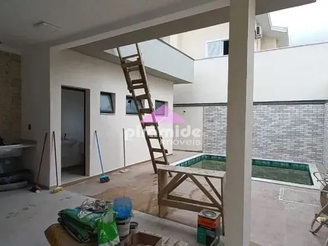 Casa com 300m² 3 quartos e 3 banheiros, à venda, no bairro Condomínio Terras do Vale em Caçapava