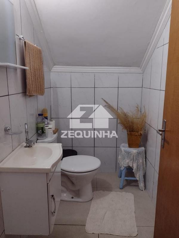 Casa, 3 quartos, 234 m² - Foto 2
